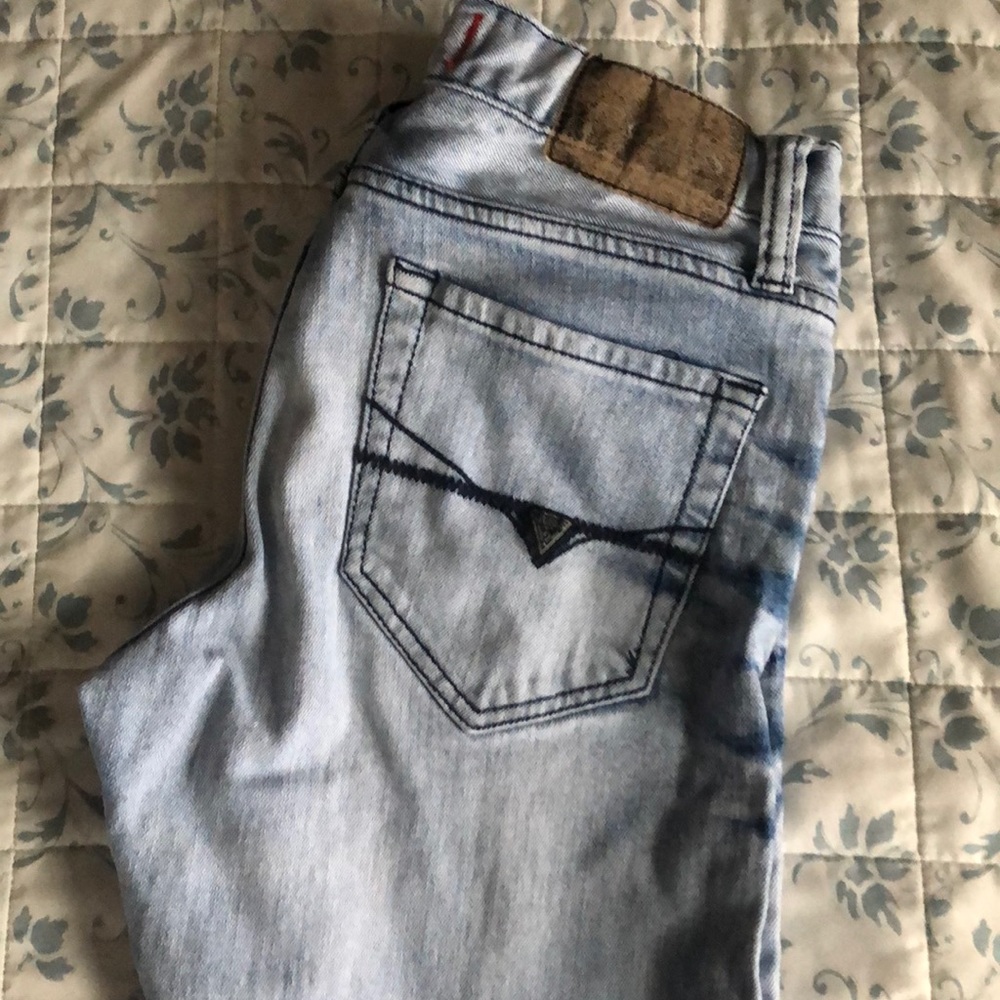 Men’s Guess Medium Rise Skinny
